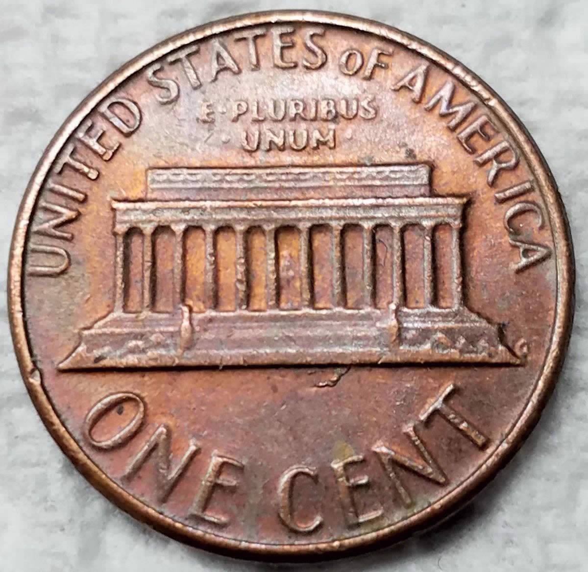 1980-P-Lincoln-Raised-Metal-On-Reverse-Below-Memorial?